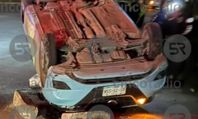 El accidente ocurrió cerca del Infonavit Bugambilias; el conductor presuntamente estaba bajo los efectos del alcohol. Ya retiraron la unidad.