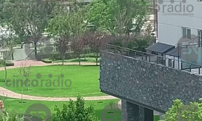 | Una persona perdió la vida tras caer desde una altura de 10 metros en un edificio de Lomas de Angelópolis.