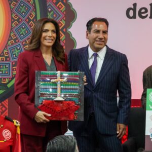 Chiapas y Lotería Nacional celebran a la Reina Roja con sorteo especial en Palenque
