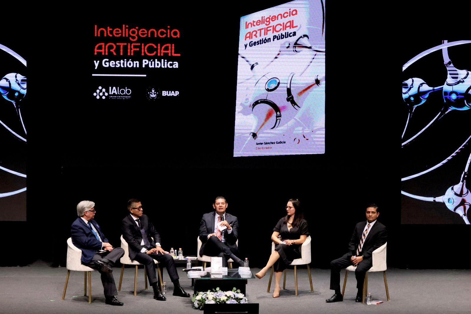 Presentan libro sobre Inteligencia Artificial y su aplicación en la gestión pública