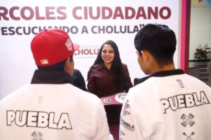 Más de 100 personas fueron atendidas en San Pedro Cholula durante una jornada de atención directa encabezada por la presidenta Tonantzin Fernández.