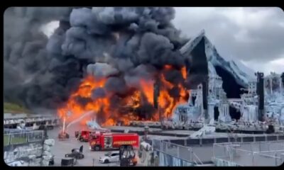 Incendio destruye escenario principal de Tomorrowland 2025