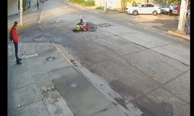 Perro derriba a motociclista en Uruapan y huye del lugar