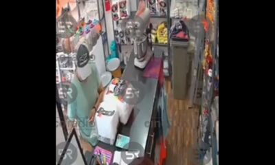 Presunto estafador es captado ocultando cambio en Cholula