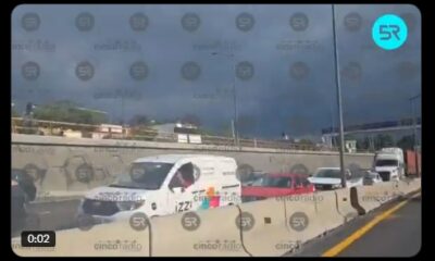 En un operativo en la autopista Tlaxcala-Apizaco, autoridades detuvieron a dos hombres y recuperaron una motocicleta con reporte de robo.