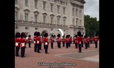 La banda Coldstream Guards tocó “Paranoid” durante el cambio de guardia en honor a Ozzy Osbourne, quien falleció el pasado 22 de julio.