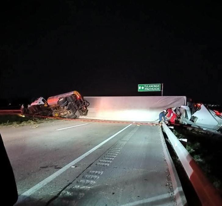 Cierre total en el Arco Norte por volcadura de tráiler: hay 9 km de fila