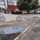Conductor choca contra semáforo en la 25 Oriente; tenía problemas cardíacos