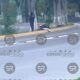 Motociclista choca contra árbol en el Bulevar 5 de Mayo; paramédicos de SUMA atienden en el sitio. Se presume que iba bajo efectos del alcohol.