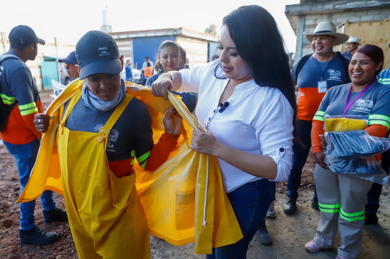 Tonantzin fortalece respaldo a personal de Limpia en Cholula