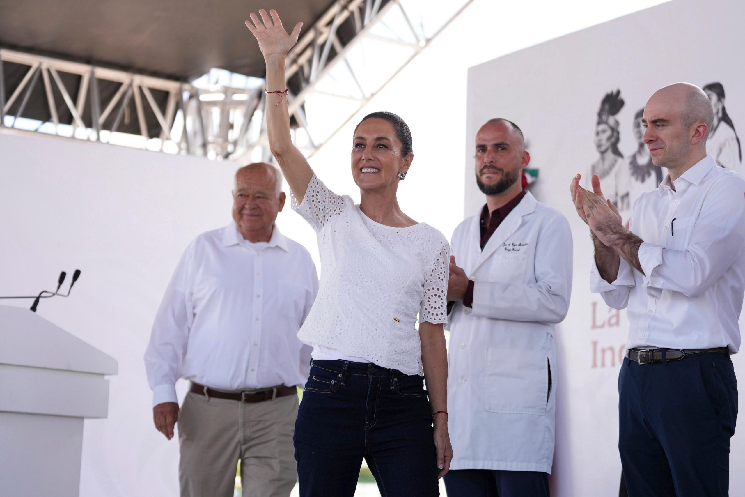 Claudia Sheinbaum inaugura sala de hemodinamia en La Paz y anuncia 300 mdp para fortalecer IMSS Bienestar en BCS