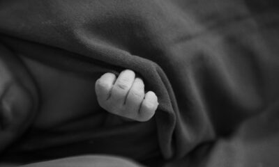 Una joven de 19 años perdió a su bebé en el Hospital de la Mujer de Tehuacán; la Secretaría de Salud afirma que la atención fue inmediata y conforme a protocolo.