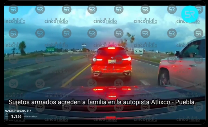 Hombres armados interceptan a familia en la autopista Atlixco–Puebla