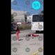 La víctima habría cruzado con el semáforo en verde cuando fue embestida por una unidad de transporte público, según reportes preliminares.