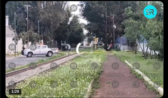 Hallan cadáver envuelto en lona detrás del tianguis de La Cuchilla