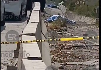 Dos muertos y un herido dejó un violento asalto en la autopista Puebla–Córdoba, tras la desviación a Perote. El paso está cerrado. Tome precauciones.
