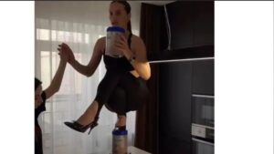 Mariana Barutkina sufre fractura de columna tras reto viral en tacones