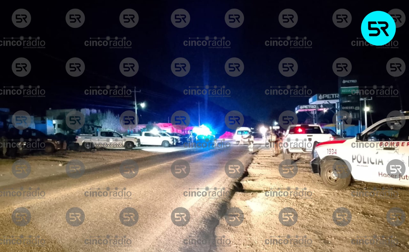 Las autoridades federales y estatales intervinieron gasolineras controladas por un grupo dedicado al huachicol en Chapulco, Puebla.