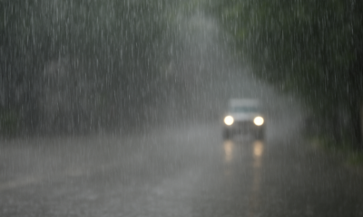 Granizada en Tlaxcala y fuerte lluvia en Puebla provocan tránsito lento; llaman a automovilistas a reducir velocidad y extremar cuidados.