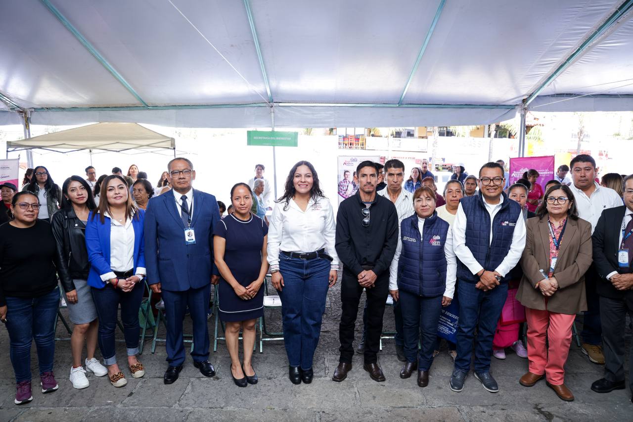 Lupita Cuautle llevó la Jornada de Proximidad Social a San Francisco Acatepec, acercando servicios y reforzando la seguridad.