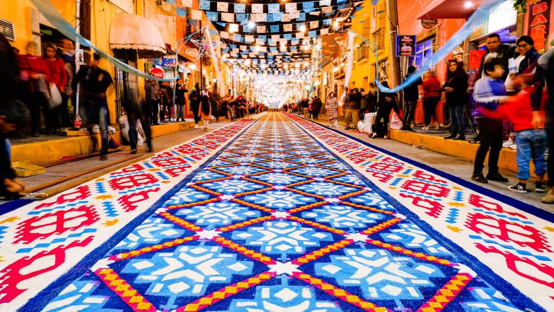 La Feria de Huamantla 2025 se celebra del 31 de julio al 31 de agosto con música, tradición, arte efímero y más de 240 actividades.