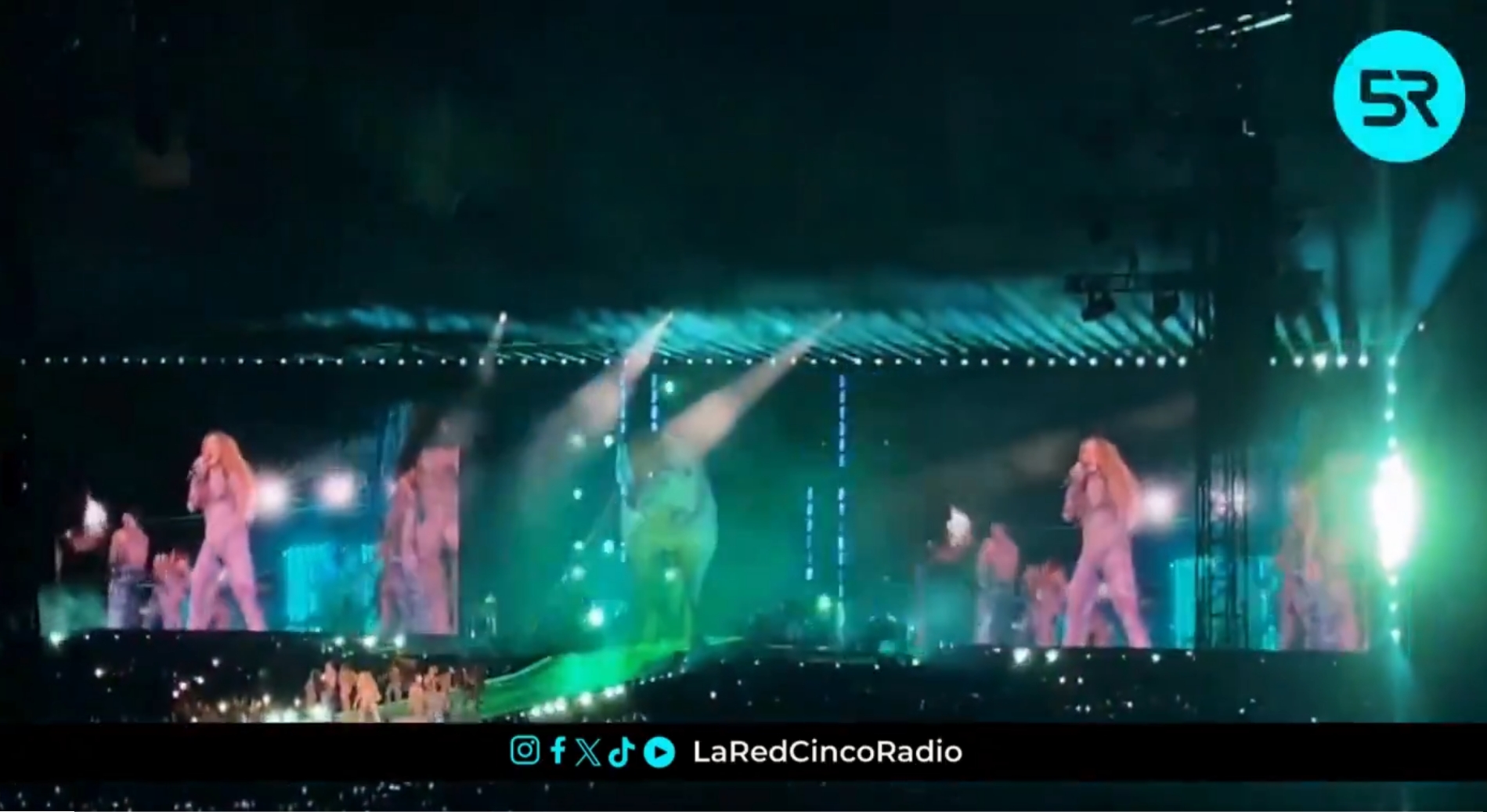 Shakira hace vibrar el Estadio Cuauhtémoc en Puebla