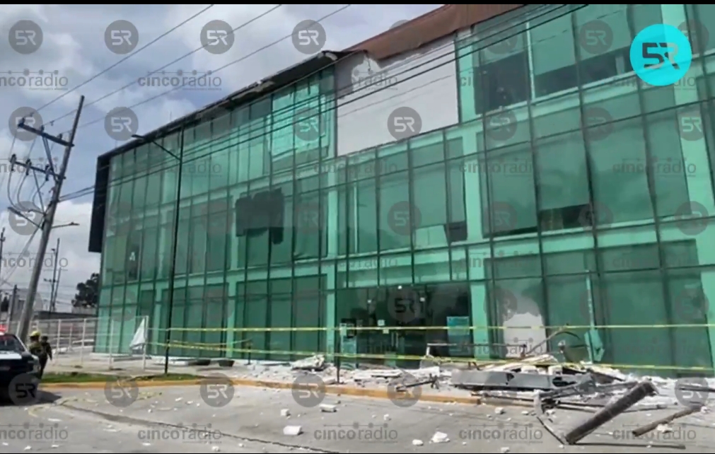 Se desploma parte del techo del CIS Cuautlancingo; no hay lesionados