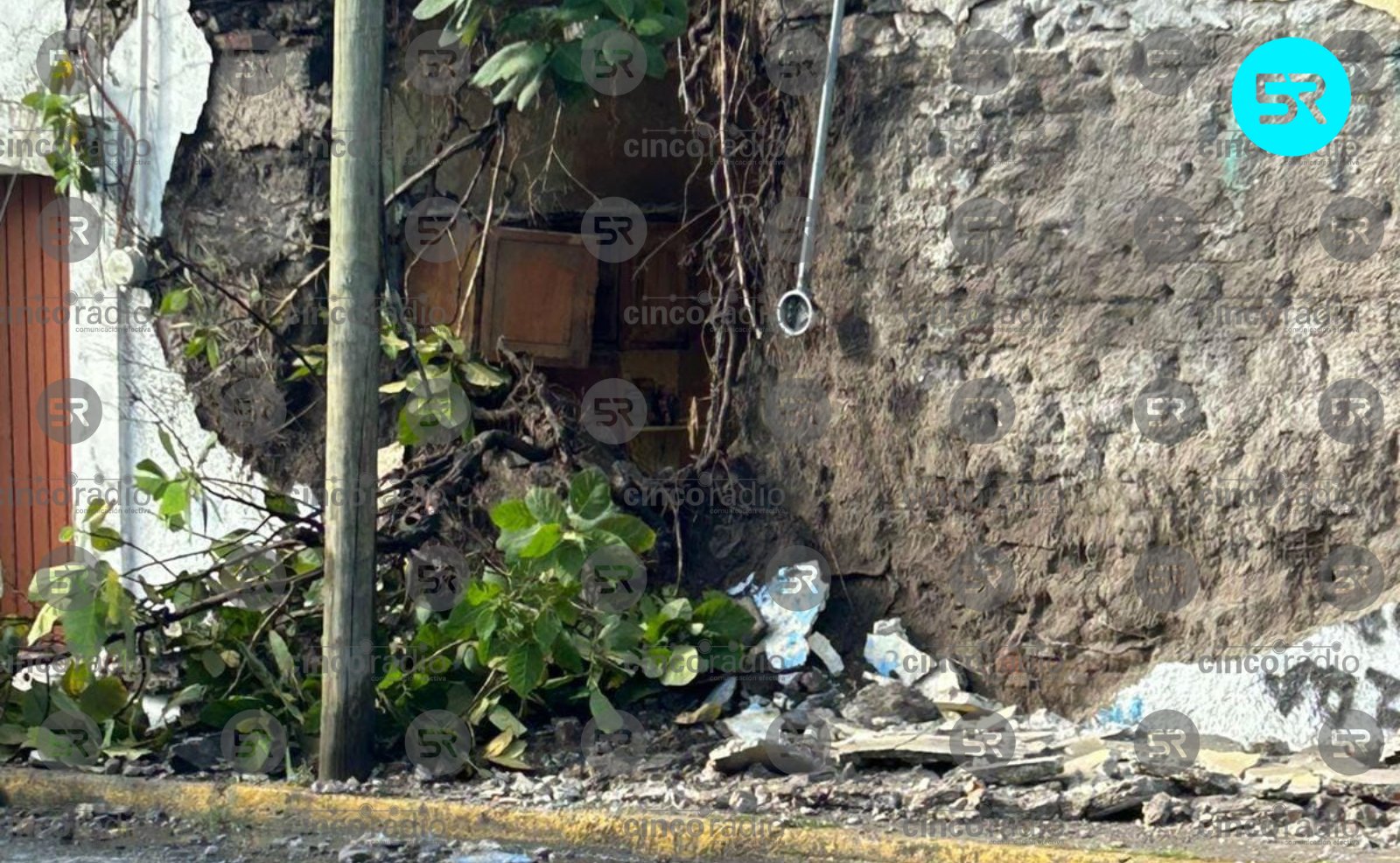 Derrumbe de barda en San Miguelito por fuertes lluvias