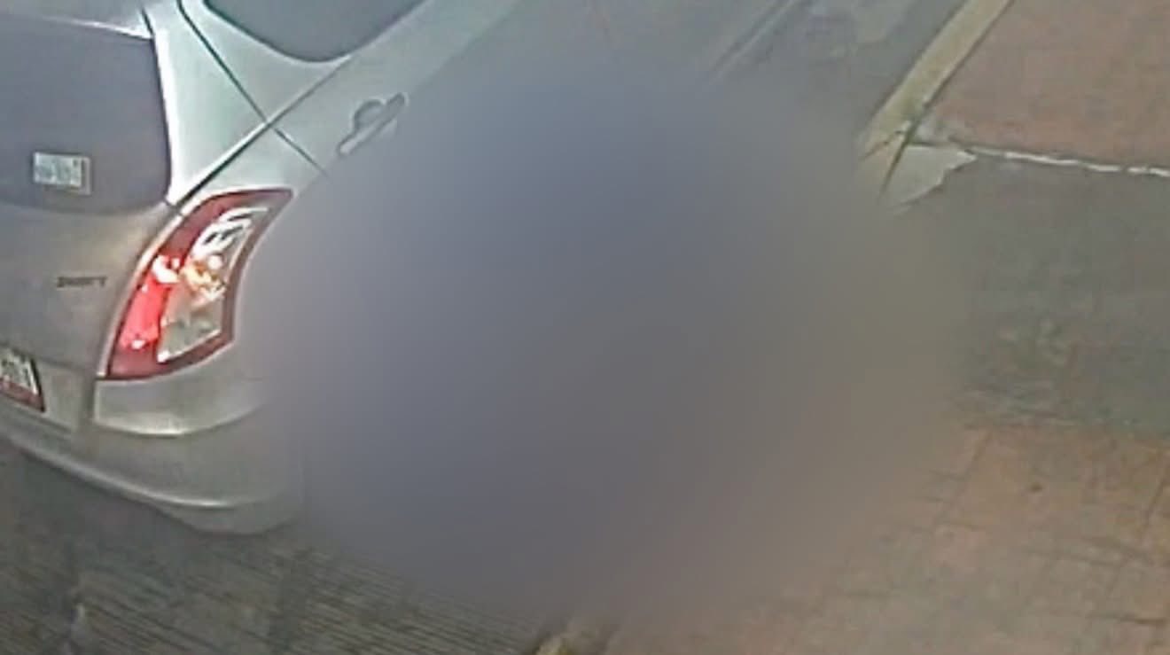 Mujer da a luz en calles de GAM y abandona a su bebé; ciclista lo rescata.
