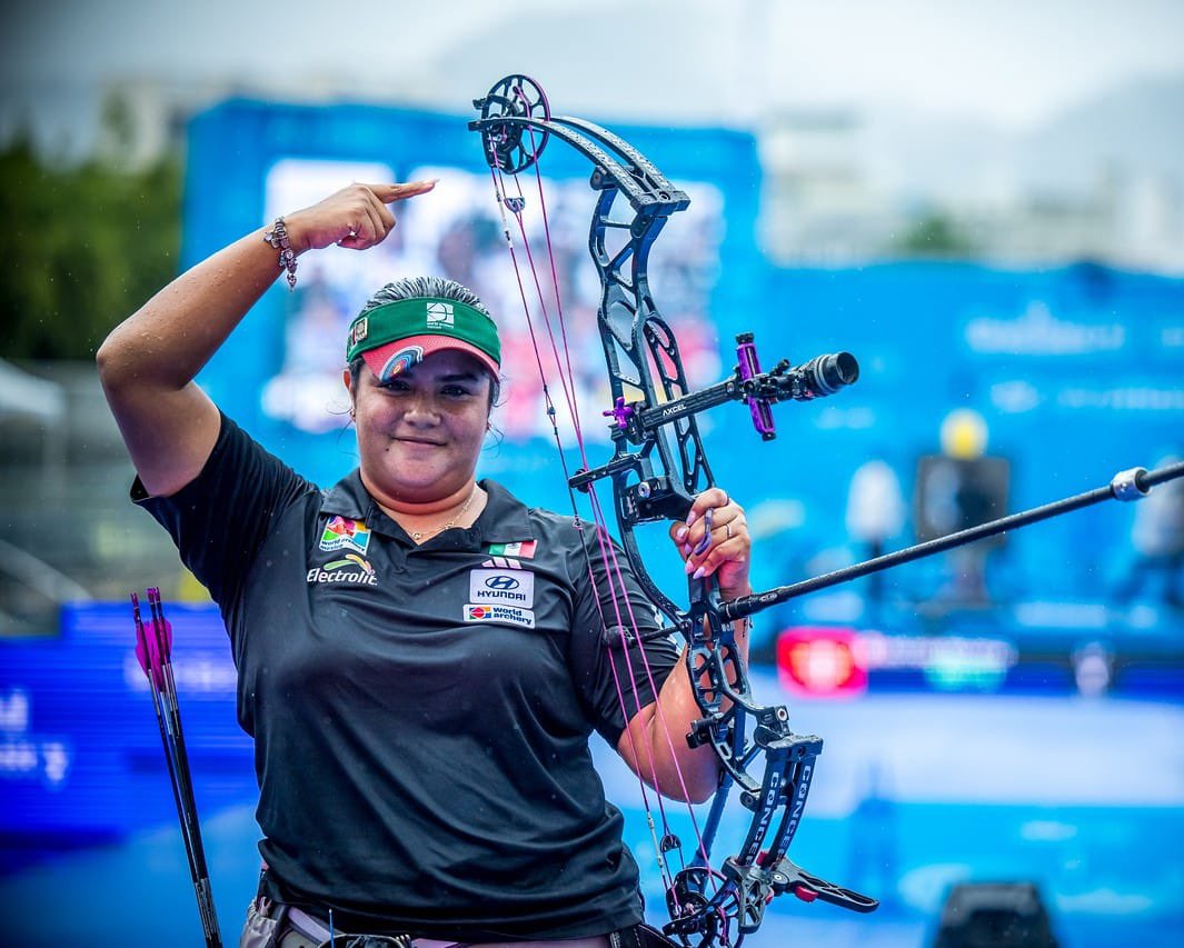 La arquera mexicana Maya Becerra conquista la medalla de oro individual tras vencer 147-146 a Sofía Paiz; es la tercera presea para México.
