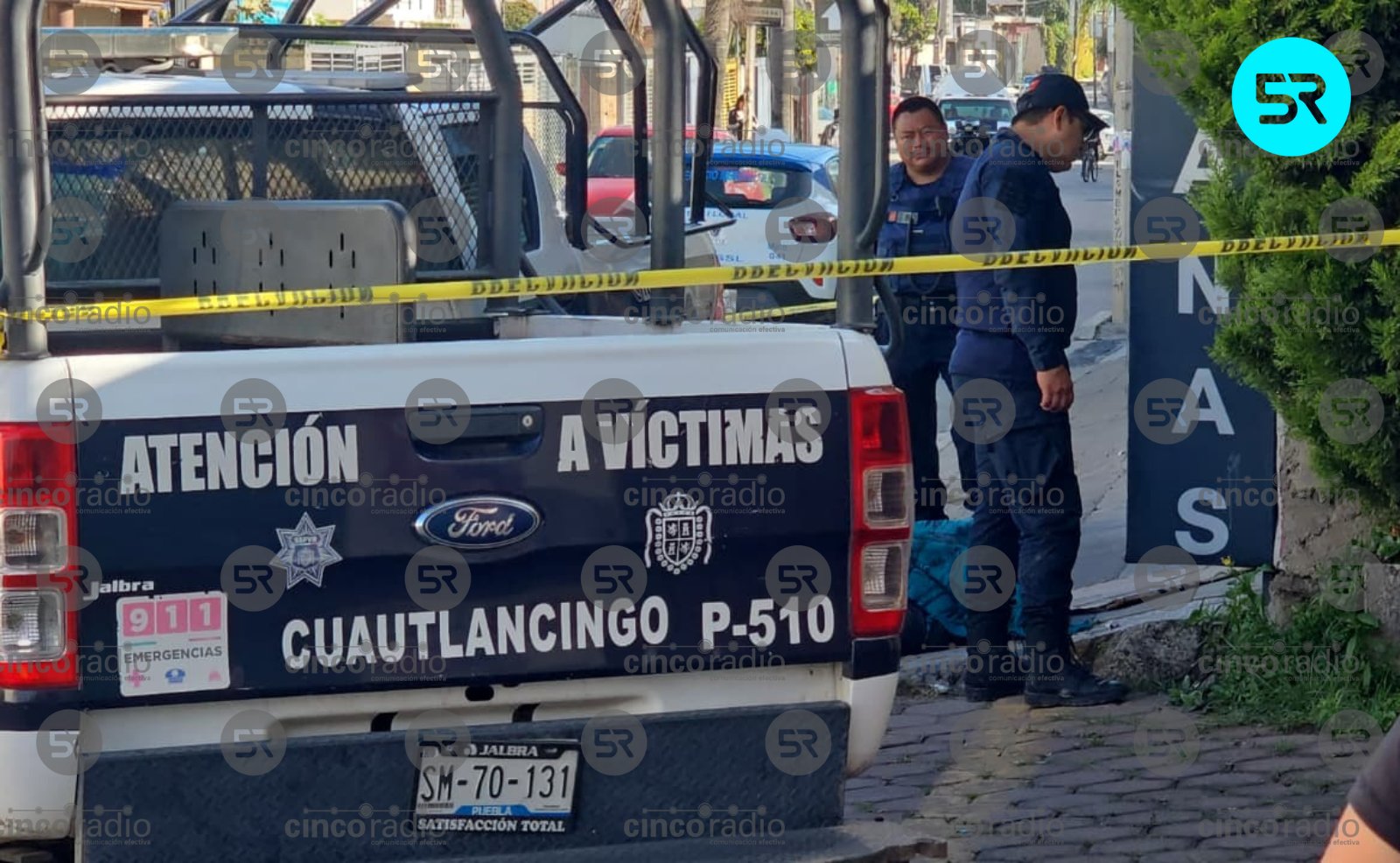 Autoridades arribaron al lugar; no se observan huellas de violencia y se recomienda precaución al transitar por la zona.