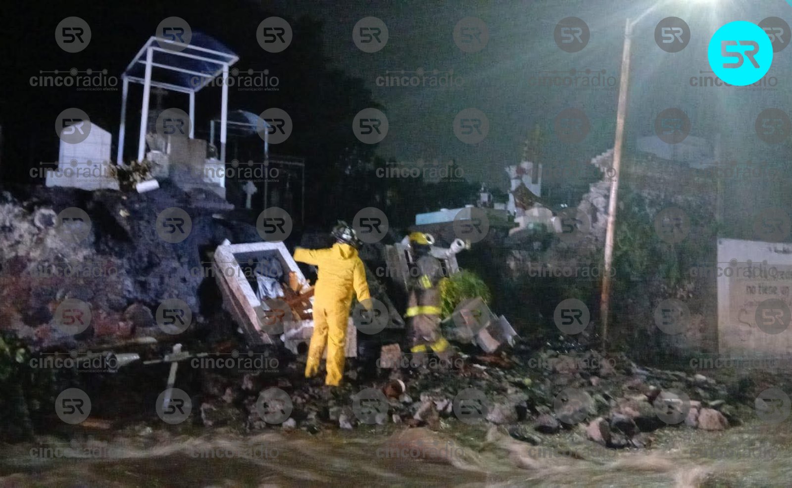 Los escombros bloquean parte de la zona; autoridades ya trabajan en el retiro y llaman a extremar precauciones