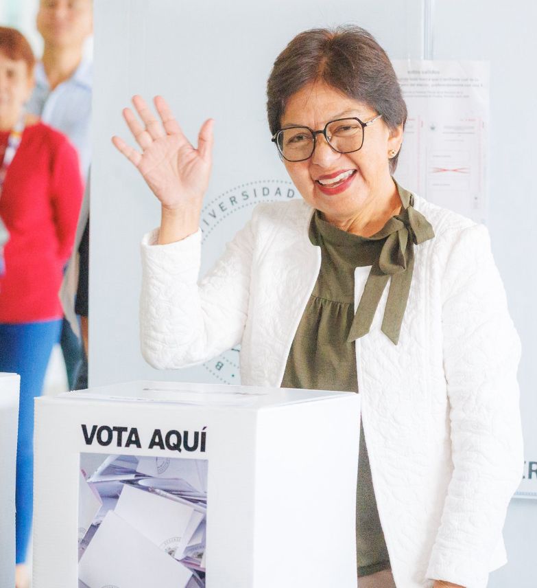 Académicas y personal administrativo respaldan mayoritariamente su elección, mientras el voto estudiantil se repartió entre los candidatos.