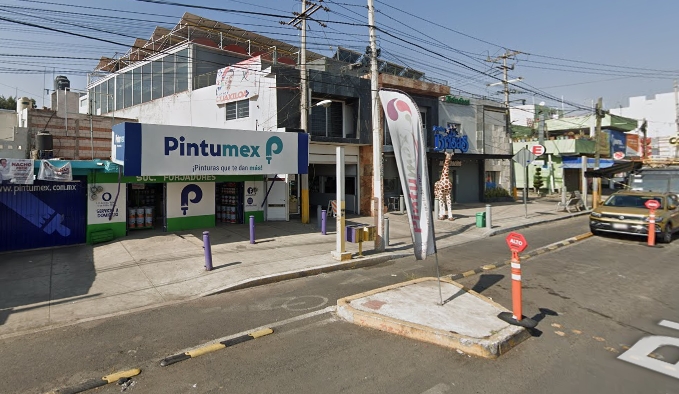 Una persona fue localizada sin vida en el bulevar Forjadores, frente al salón de baile latino; Policía de Cuautlancingo realiza diligencias.