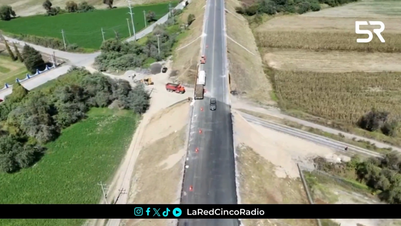 Reabren el Boulevard Aeropuerto en Huejotzingo tras reparar el socavón ocurrido en septiembre; autoridades piden circular con precaución.