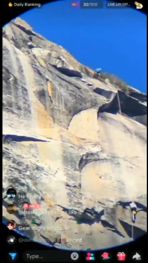 El influencer y alpinista de 23 años falleció mientras descendía El Capitán en Yosemite y transmitía en vivo por TikTok.