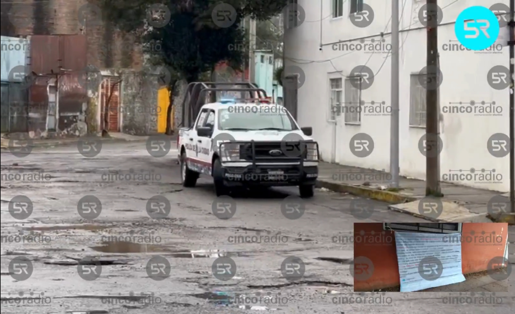 En Puebla, una manta con mensaje amenazante apareció contra el líder de comerciantes del Mercado La Acocota; la Fiscalía ya investiga el hecho.