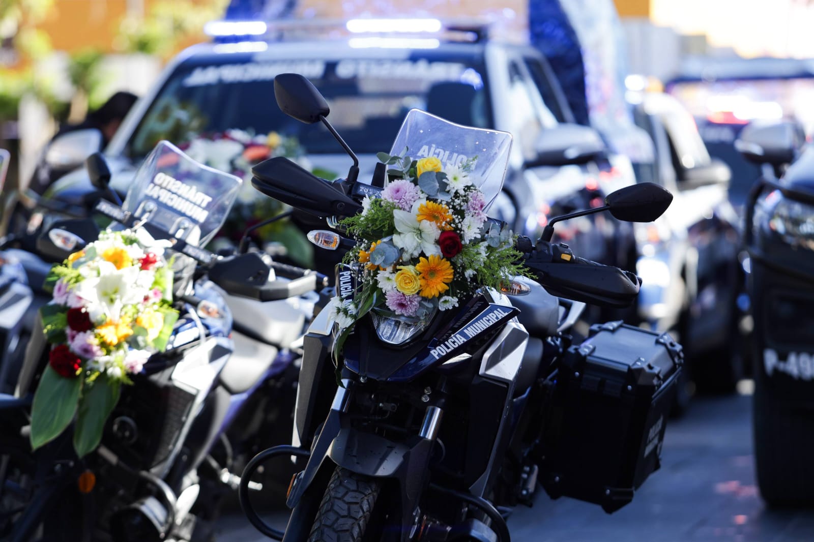 La alcaldesa de San Andrés Cholula refuerza la seguridad con 15 patrullas y 5 motocicletas nuevas, con inversión de 16.5 millones de pesos.