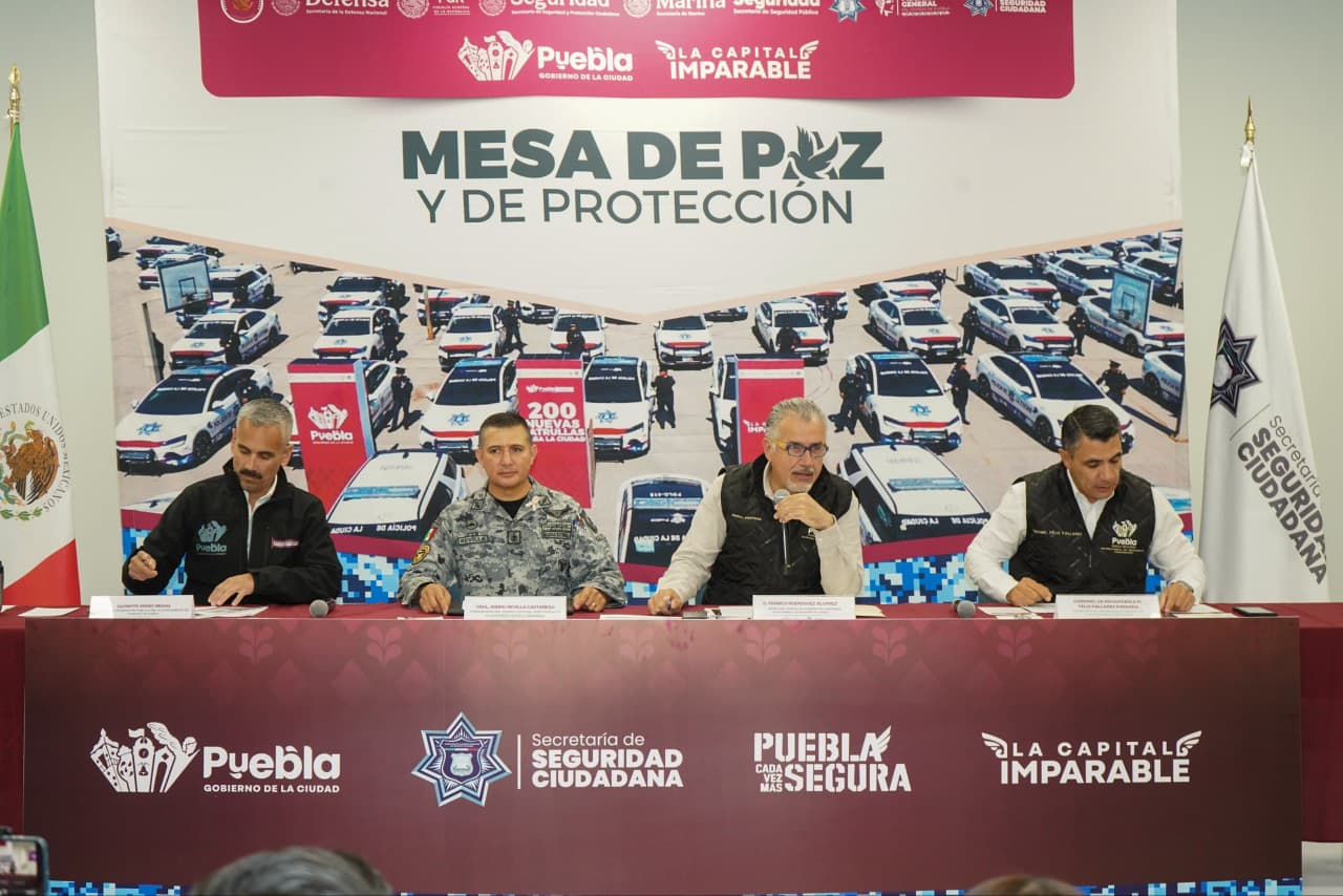 El Gobierno de Puebla despliega 374 policías y 57 unidades en cementerios y espacios culturales para garantizar seguridad durante la temporada.