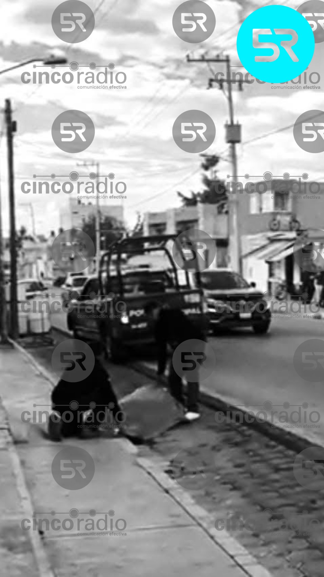 Sujetos dispararon desde una camioneta negra y mataron a un hombre en San Salvador El Seco; no hubo detenidos. Investiga la Fiscalía de Puebla.