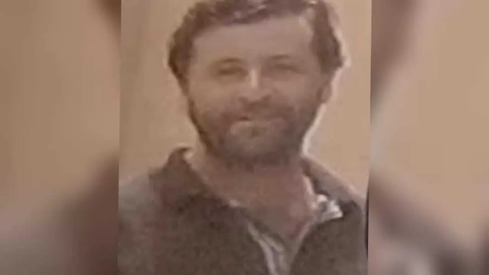 Juan José Sant’Anna, exsacerdote uruguayo, es acusado de abusar de al menos 30 niños en un internado boliviano; Uruguay tramita su extradición.