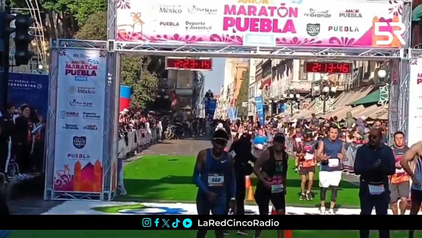 Más de 20 mil corredores participaron en el Maratón Puebla 2025, que dejó triunfadores en todas las categorías y un ambiente festivo en la capital.