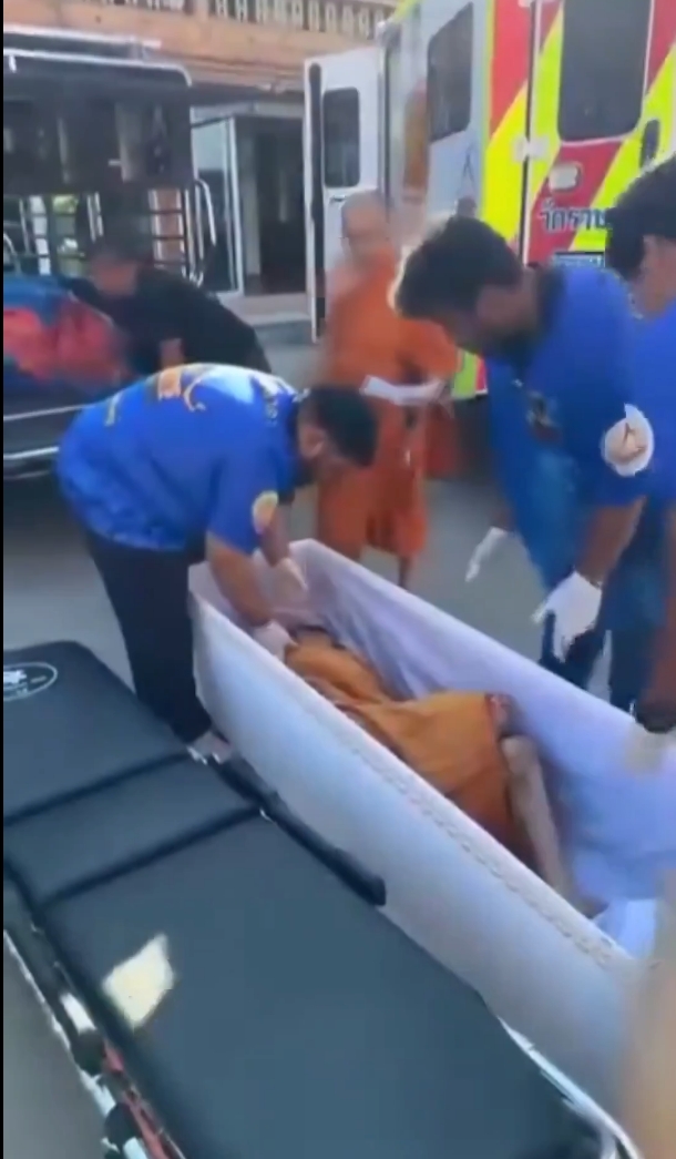 La mujer de 65 años fue declarada muerta por coma hipoglucémico, pero reaccionó durante el funeral.