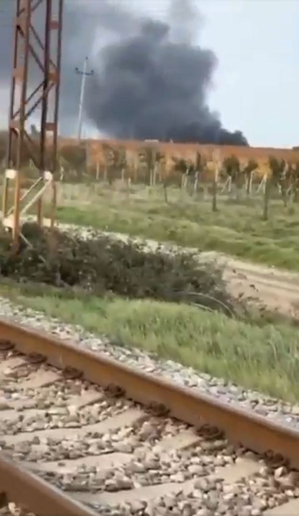 Un helicóptero con siete personas a bordo cayó cerca de la aldea de Achi-Su; cuatro turistas perdieron la vida, según reportes preliminares.