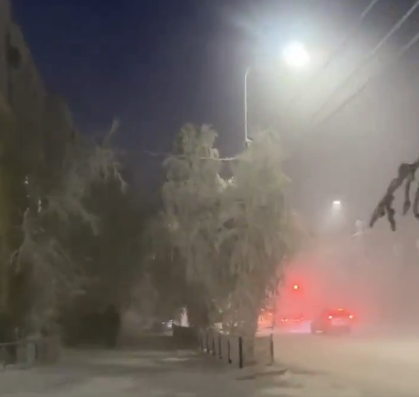 Distritos de Yakutia, en Rusia, reportan niveles críticos de carbón para calefacción mientras las temperaturas descienden hasta −42 °C; autoridades esperan apoyo federal para restablecer el suministro.