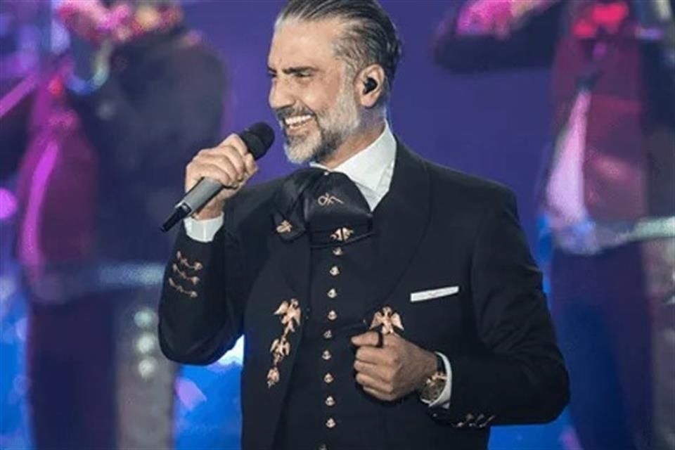 El intérprete mexicano fue hospitalizado el 10 de enero y sometido a cirugía por un cuadro de apendicitis; reportó evolución favorable.