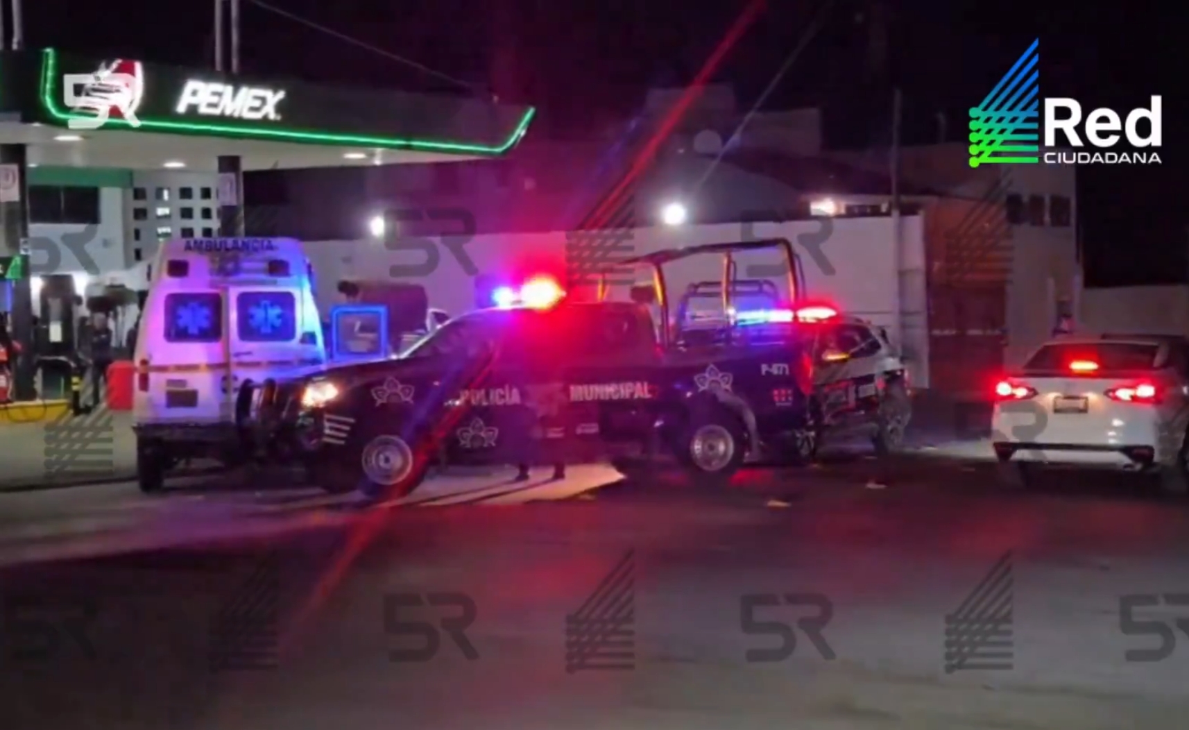 Moisés, de 24 años, sufrió una crisis de salud relacionada con una enfermedad renal; paramédicos confirmaron que ya no tenía signos vitales