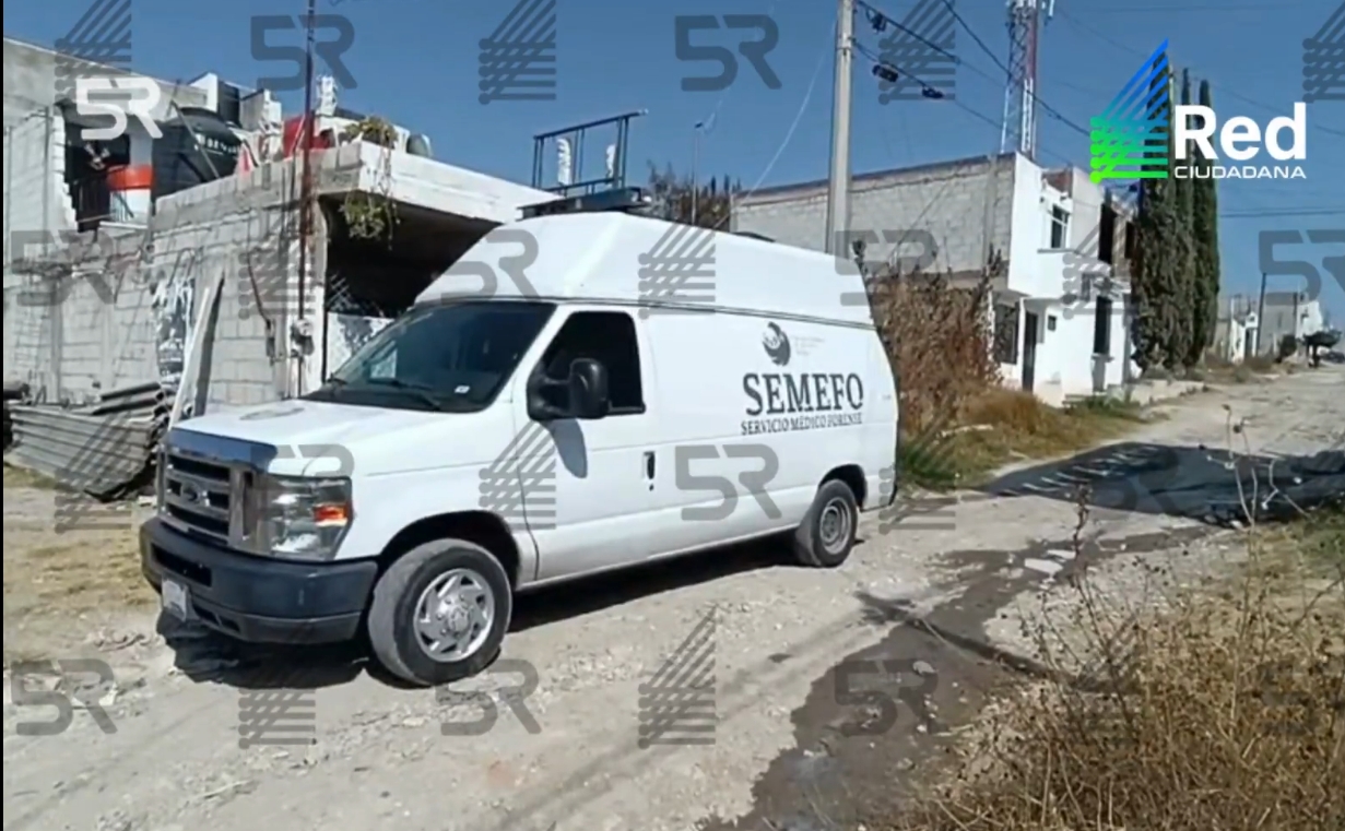 Autoridades localizaron el cuerpo sin vida de un hombre amordazado en la colonia Ampliación Valle del Paraíso; la Fiscalía realizó las diligencias.