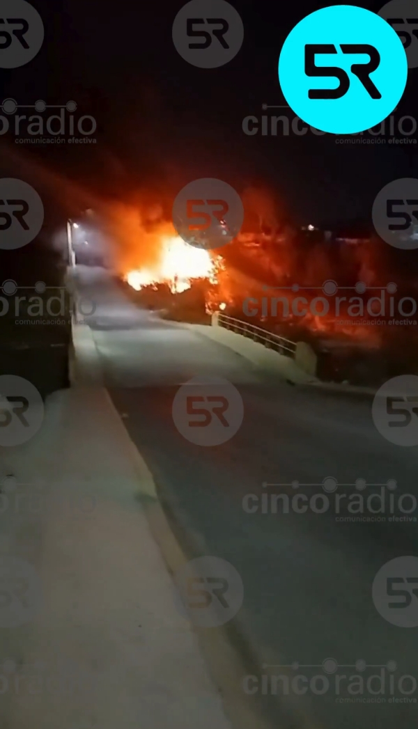 Reportan incendio en barranca de Chachapa; preocupa posible quema de llantas