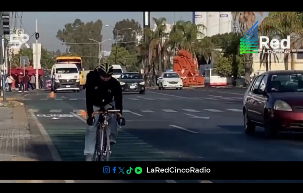 El tramo entre Calle Puebla y Calzada Zavaleta ya es usado por ciclistas; llaman a cuidar el espacio de movilidad no motorizada.